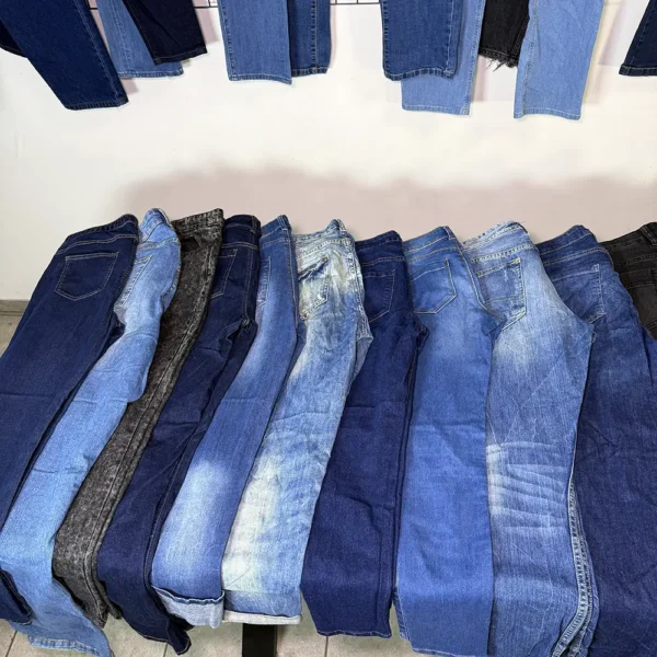 Брендові чоловічі джинси секонд хенд оптом з якісного деніму: Regular, Slim Fit, Straight, великі розміри та популярні кольори