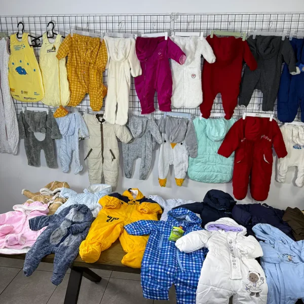 Теплі зимові комбінезони для малюків секонд хенд оптом: суцільні моделі на флісовій або хутряній підкладці
